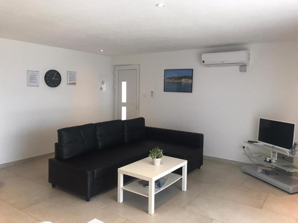 Villa Melassy Makarska Buitenkant foto